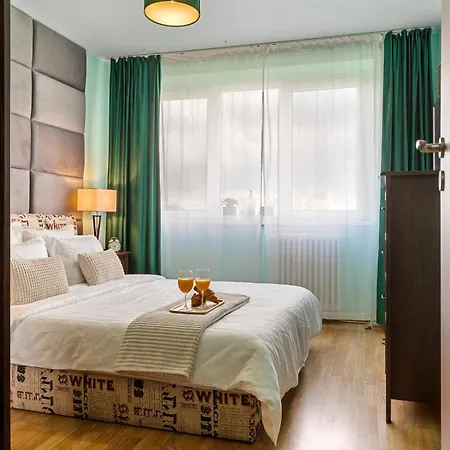 Apartment Arena Nationala, Monza, Victor Gomoiu The Cloud, Free Early Check-in Available Bukarest