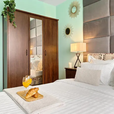 Arena Nationala, Monza, Victor Gomoiu The Cloud, Free Early Check-in Available