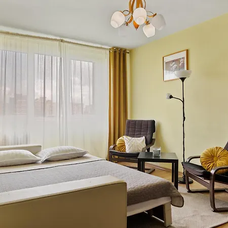 Arena Nationala, Monza, Victor Gomoiu The Cloud, Free Early Check-in Available