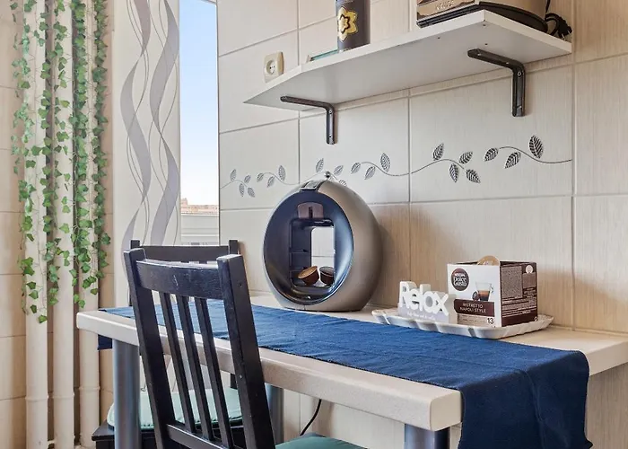 Arena Nationala, Monza, Victor Gomoiu The Cloud, Free Early Check-in Available *