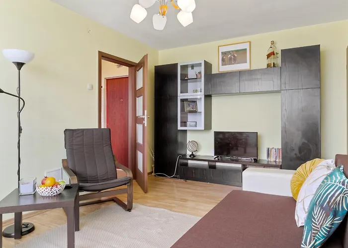 Arena Nationala, Monza, Victor Gomoiu The Cloud, Free Early Check-in Available