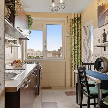 Arena Nationala, Monza, Victor Gomoiu The Cloud, Free Early Check-in Available Daire