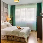 Apartment Arena Nationala, Monza, Victor Gomoiu The Cloud, Free Early Check-in Available Bucharest