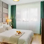 Apartment Arena Nationala, Monza, Victor Gomoiu The Cloud, Free Early Check-in Available